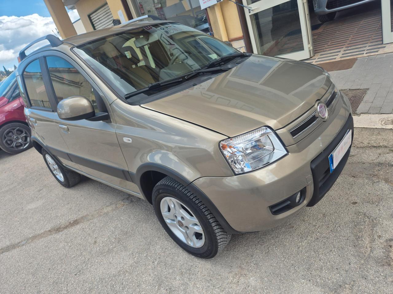FIAT PANDA 4X4 1.2 CLIMBING KM 90000 CERTIFICATI
