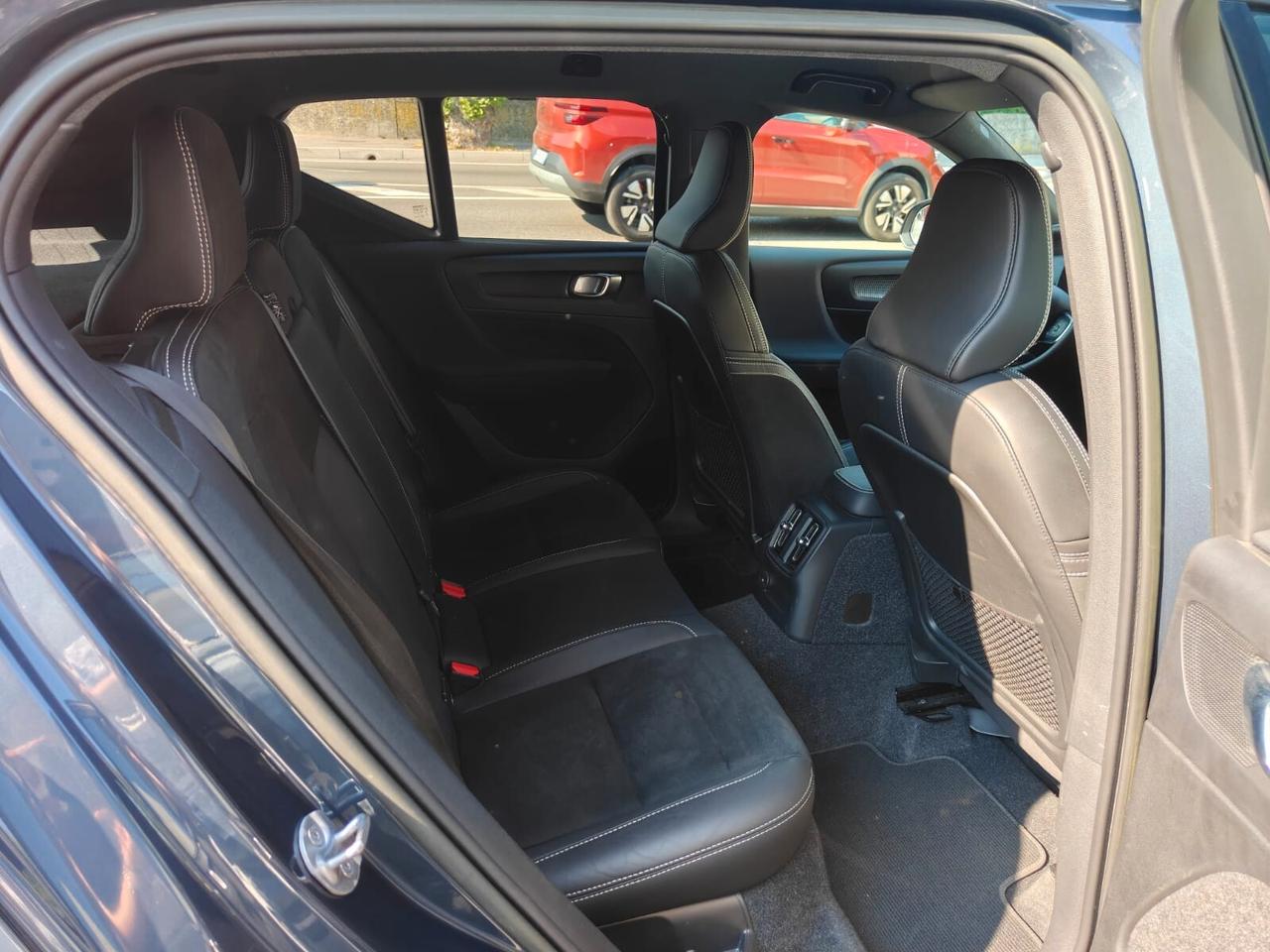 Volvo XC40 T5 Recharge Plug-in Hybrid automatico R-Design