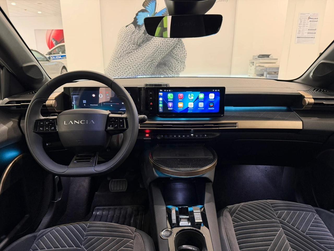 Lancia Ypsilon Hybrid e-DCT LX