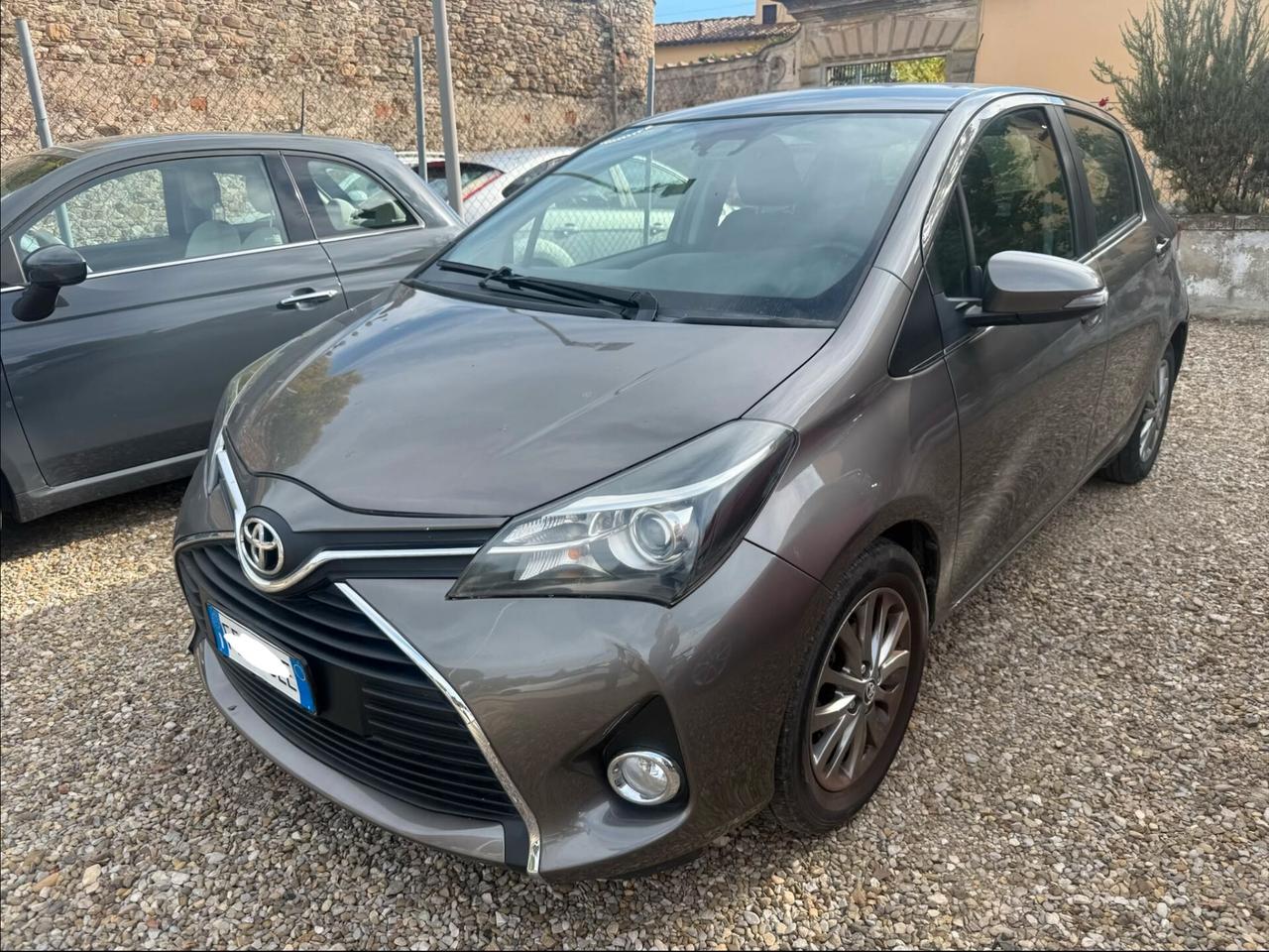 Toyota Yaris 1.0 5 porte Lounge