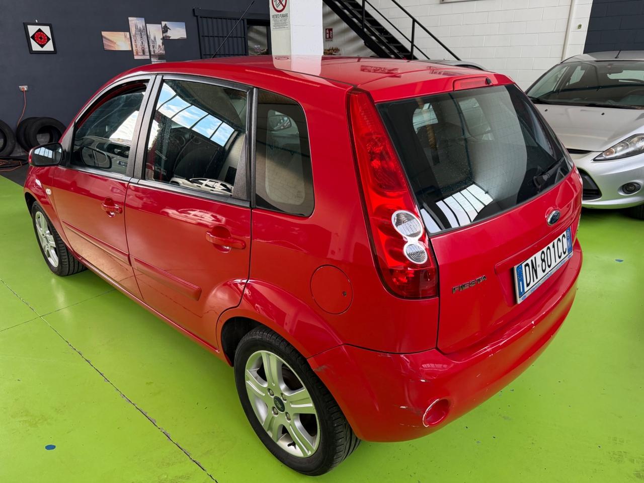 Ford Fiesta 1.2 16V 75cv 5p. NEOPATENTATI