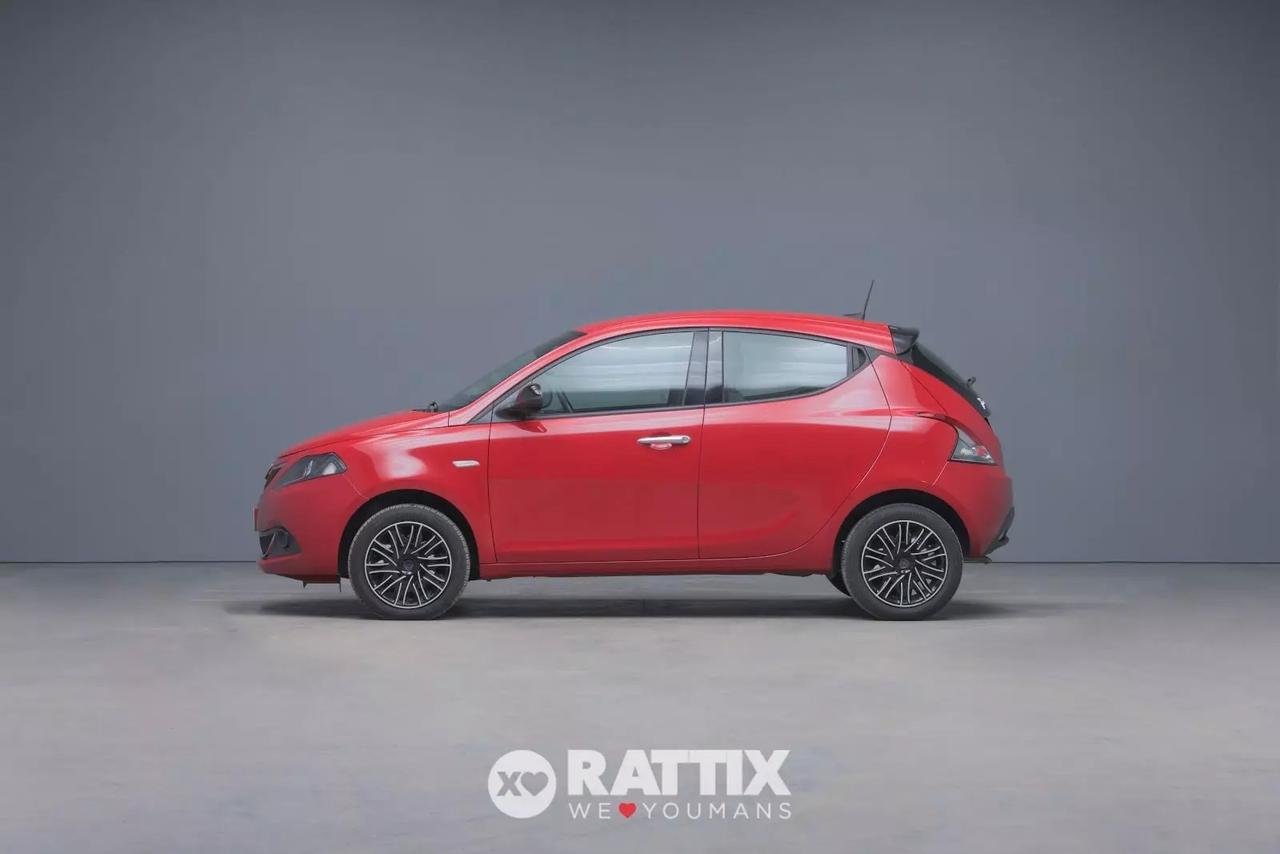 Lancia Ypsilon 1.0 Firefly Hybrid 70CV Silver