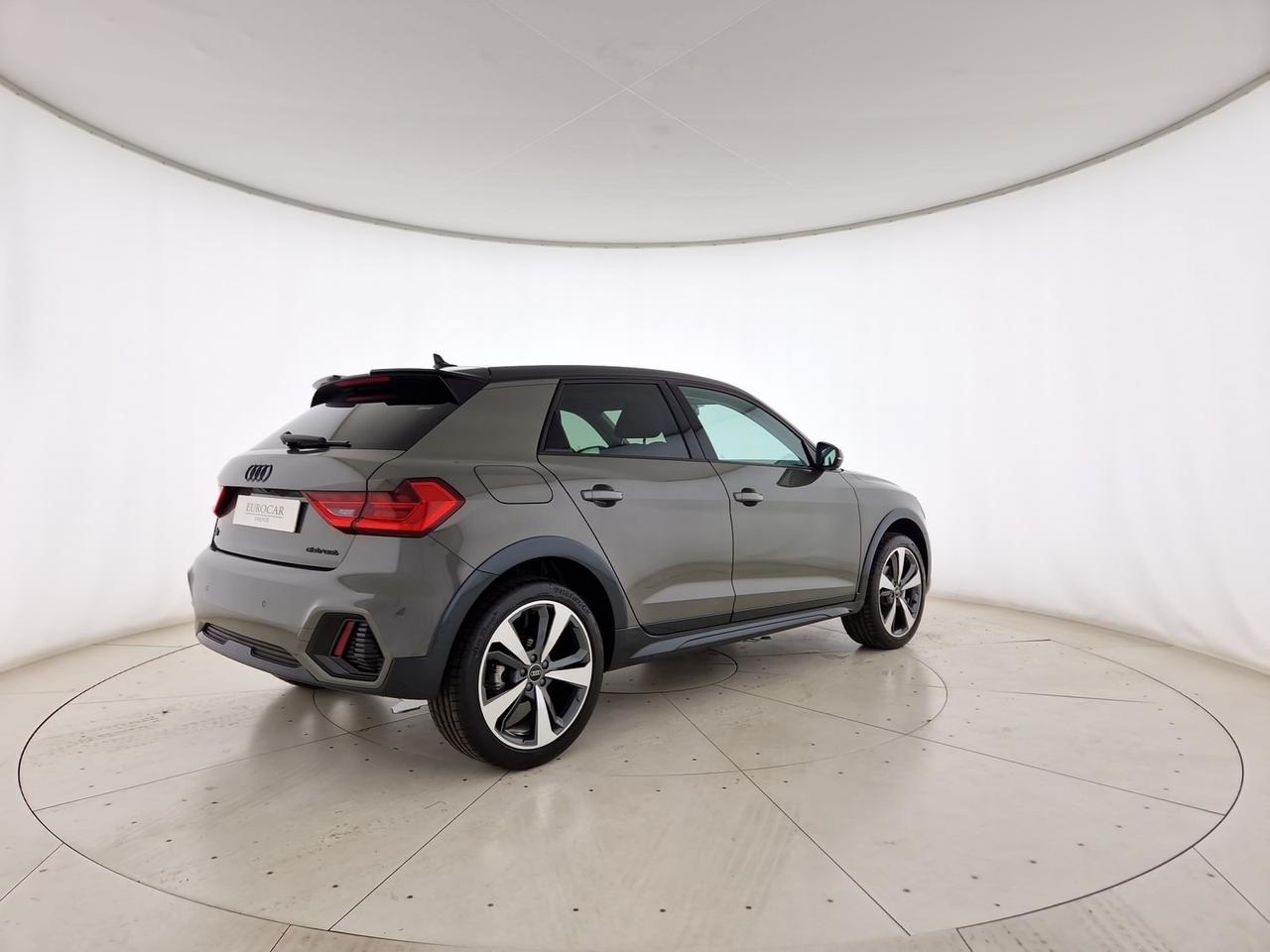 Audi A1 allstreet 30 1.0 tfsi identity contrast 116cv s tronic