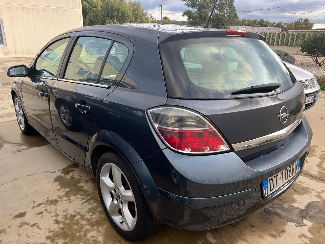 Opel Astra 1.7 CDTI 101 CV 5 porte Cosmo