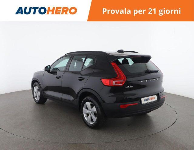 VOLVO XC40 T2 Geartronic Momentum Core