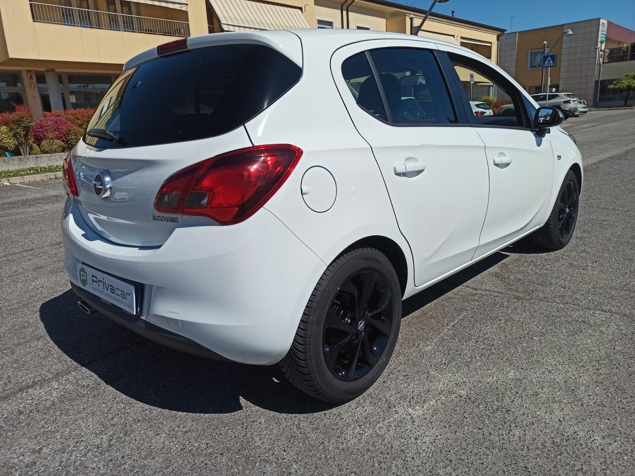 Opel Corsa 1.4 90CV GPL Tech 5 porte Black Edition