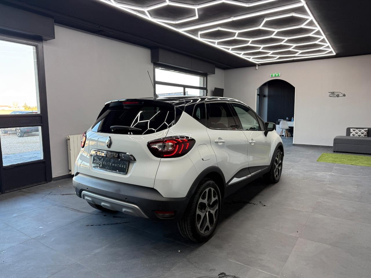 Renault Captur dCi 8V 90 CV EDC Initiale Paris