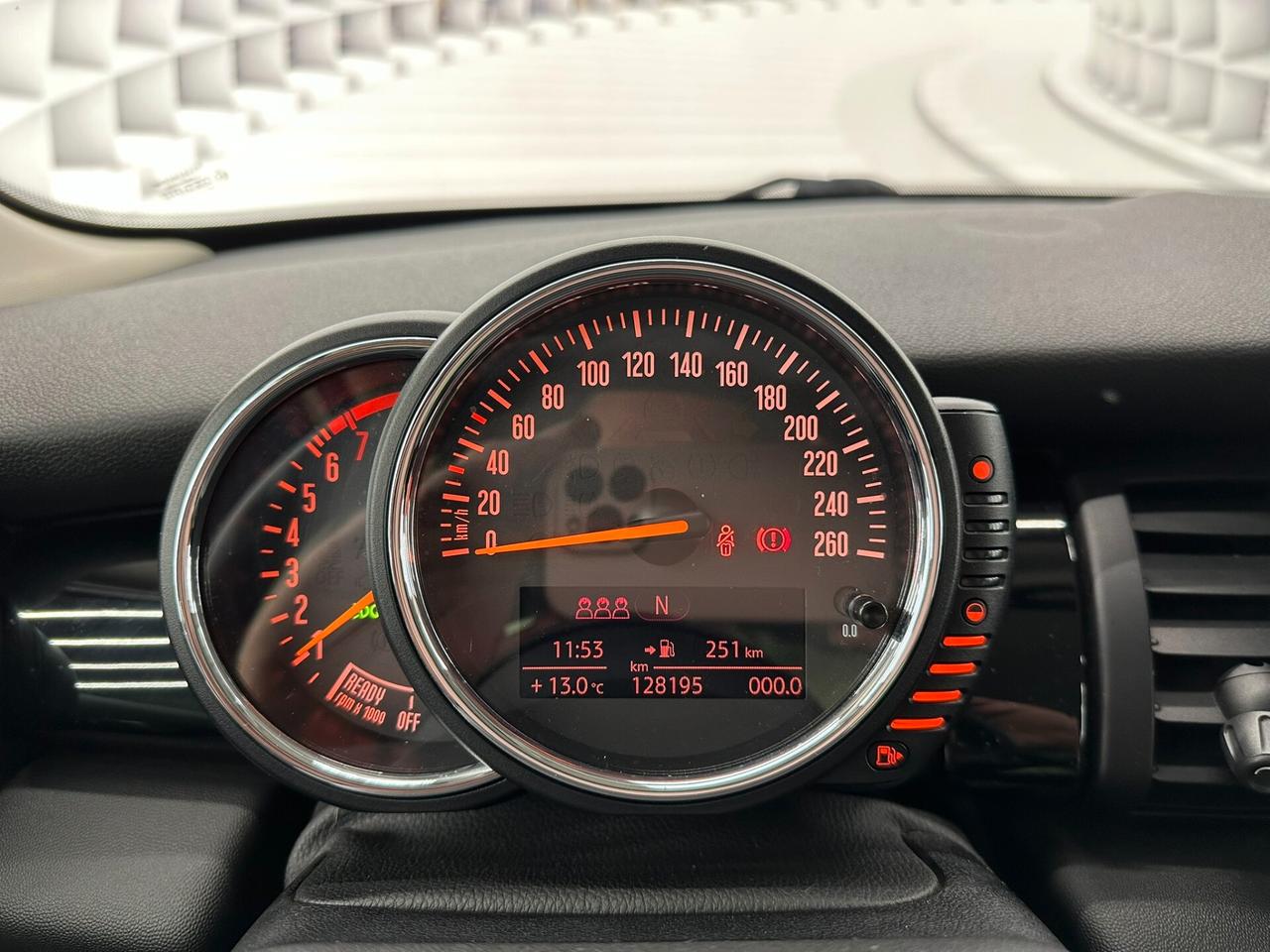 MINI ONE1.2 102CV-NEOPATENTATI-KM CERTIFIC-12M GAR-PERMUTE