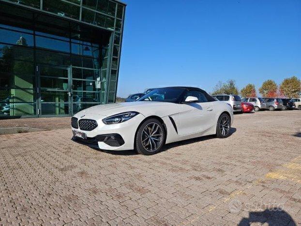 Bmw Z4 20i cc2000 cv 198 km 18000 pari al nuovo iva esposta