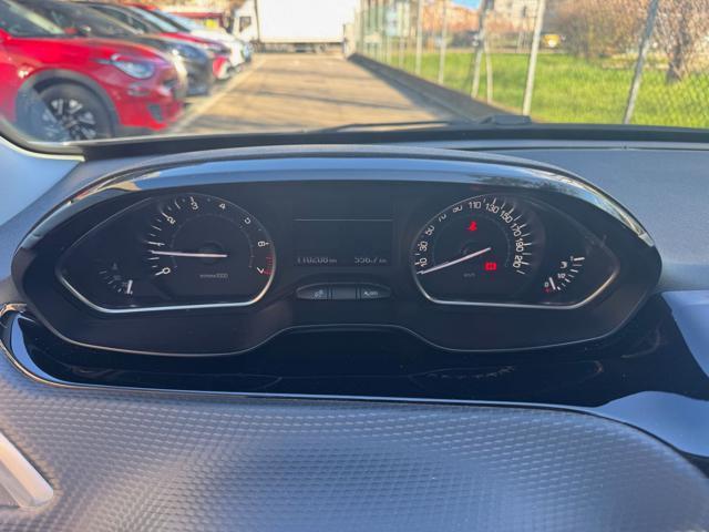 PEUGEOT 208 PureTech 82CV 5 porte Allure + RETROC.