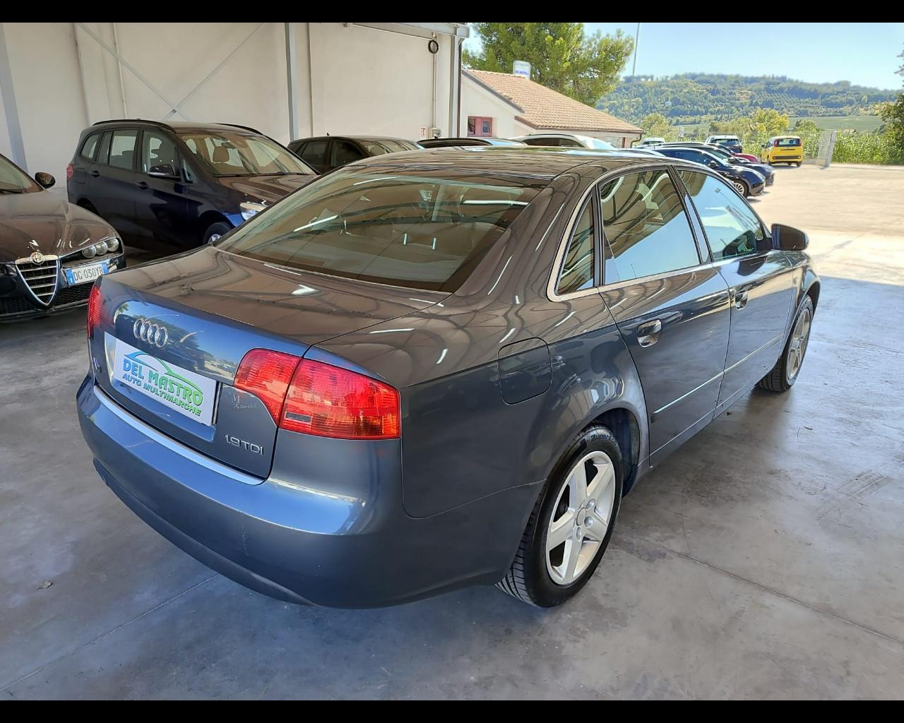 AUDI A4 3ª serie - A4 1.9 TDI