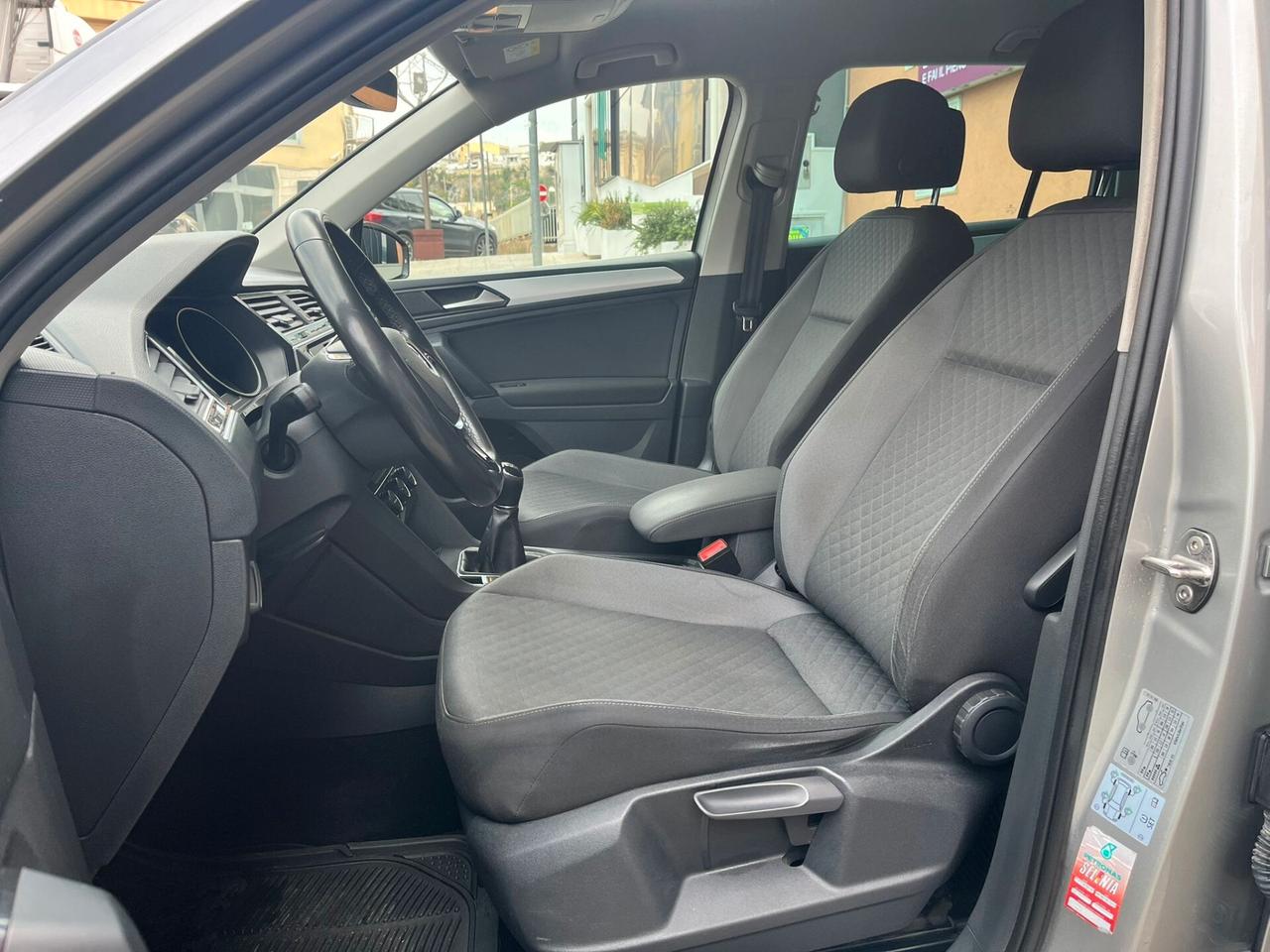 Volkswagen Tiguan 1.6 TDI SCR Sport BlueMotion Technology