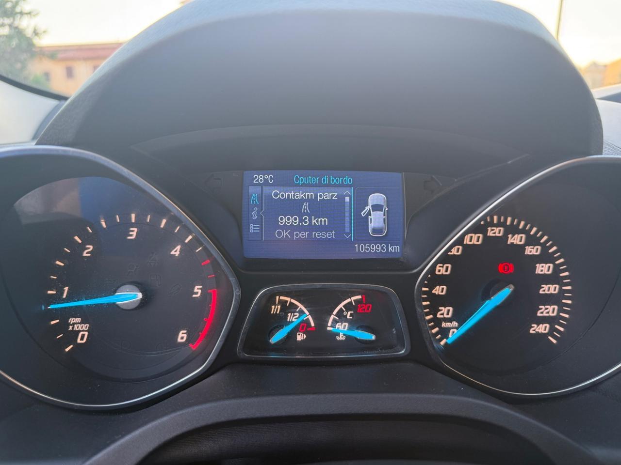 Ford Kuga 2.0 TDCI 140 CV 4WD Business