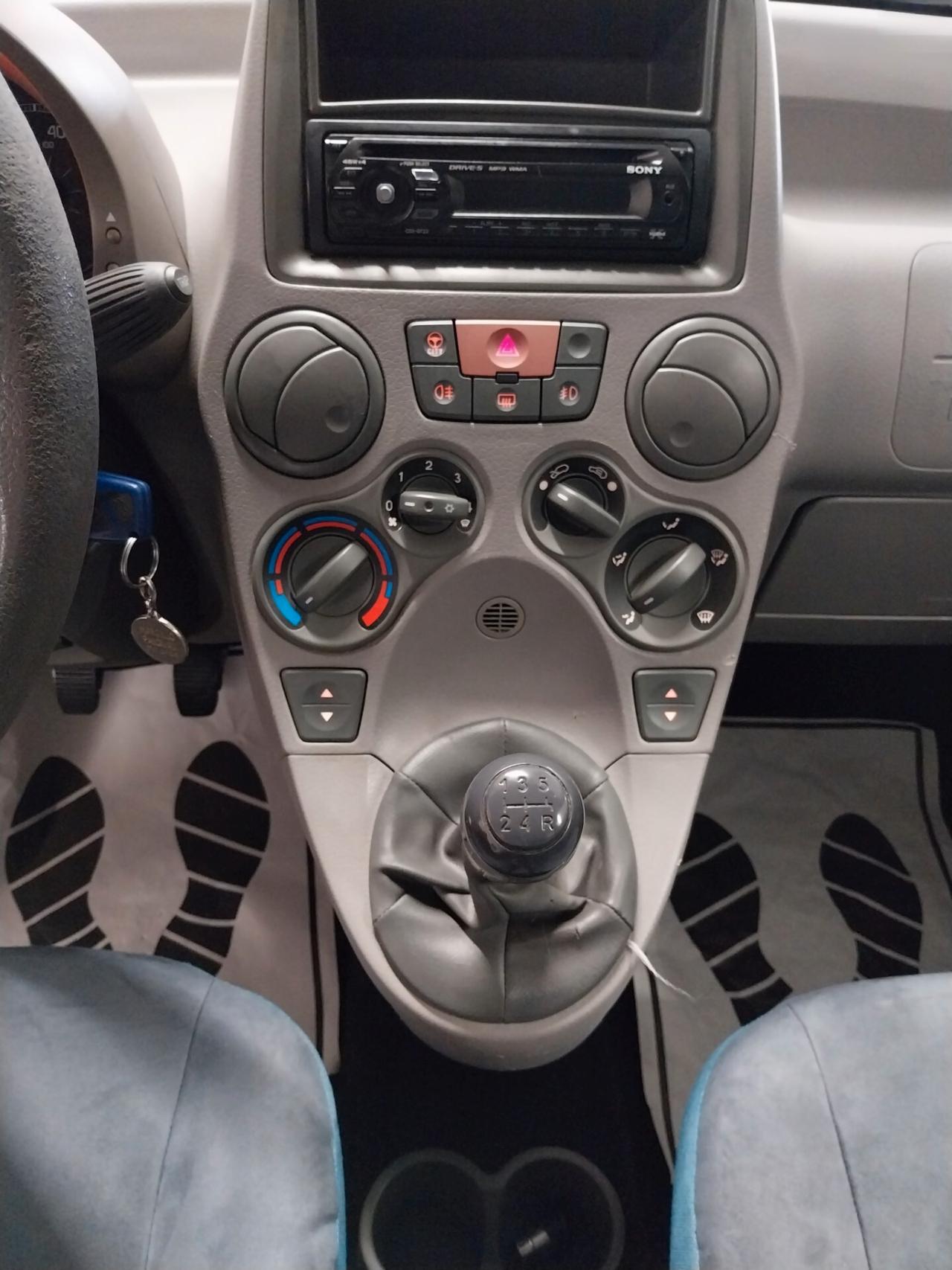 Fiat Panda 1.2 Emotion - ok neopatentati