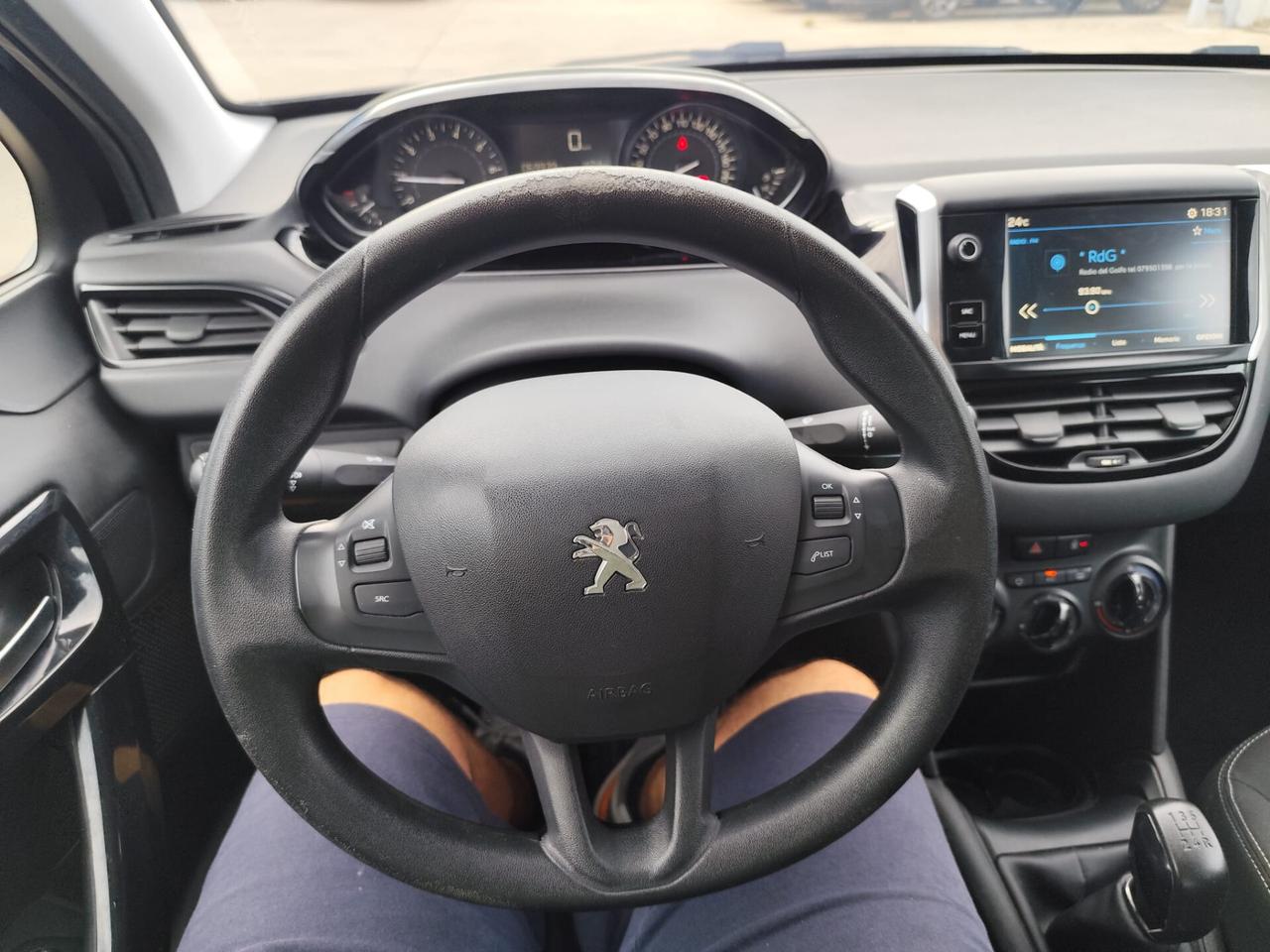 Peugeot 208 PureTech 82 5 porte Allure