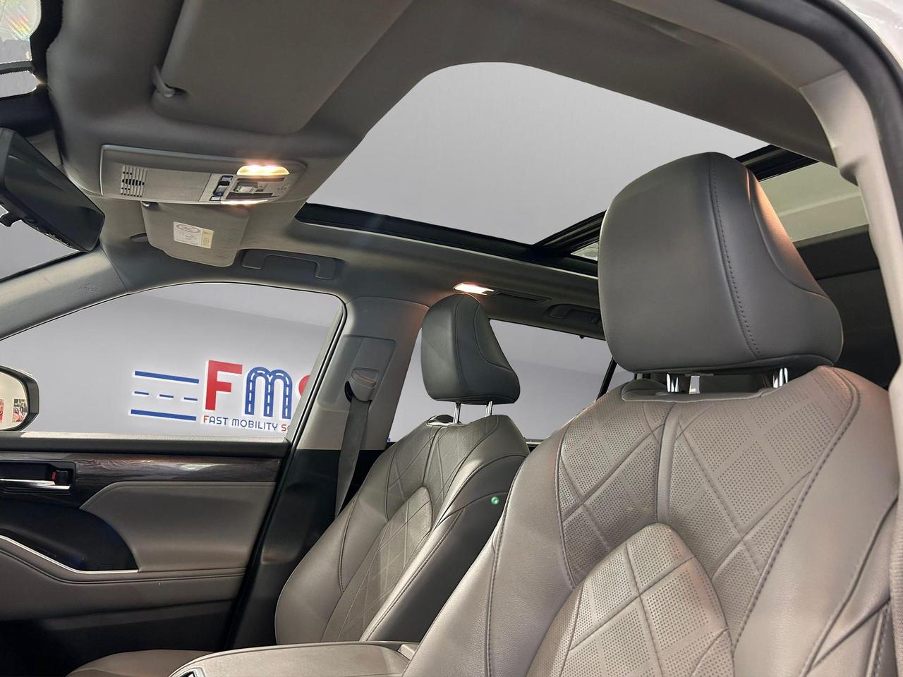 Toyota Highlander 2.5h Executive e-cvt