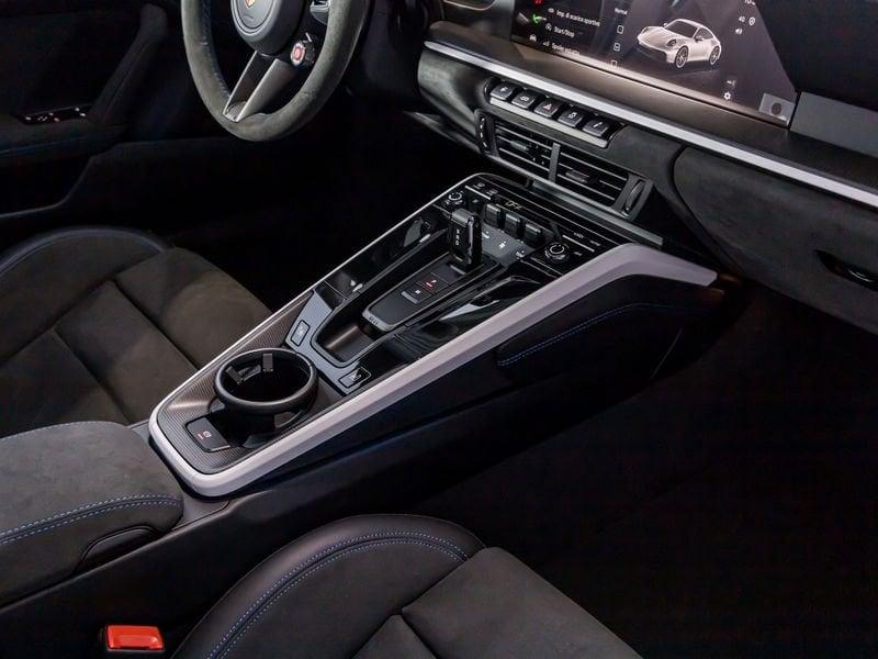 Porsche 911 992.2 Carrera 4 GTS - PRONTA CONSEGNA