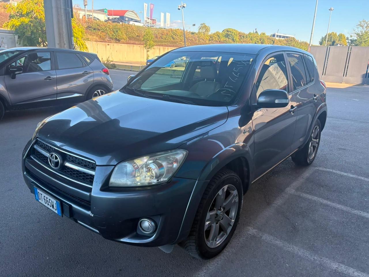 Toyota RAV 4 RAV4 2.2 D-4D 150 CV DPF Luxury automatico