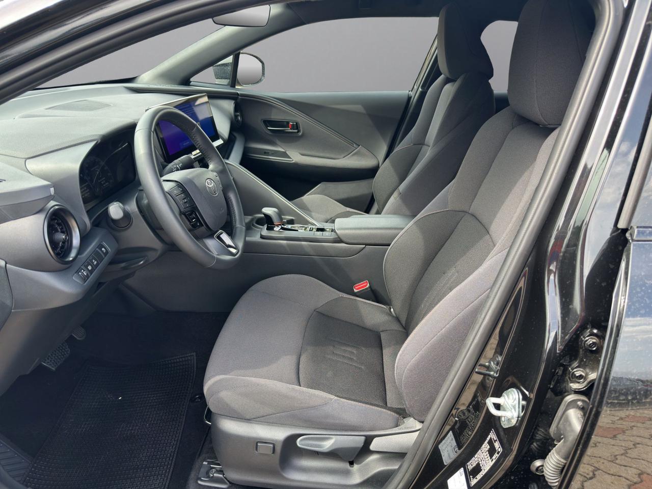 Toyota C-HR 2.0 phev Trend fwd e-cvt