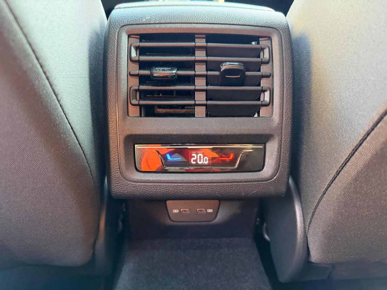Volkswagen Golf 2.0 TSI GTI GTi #9211