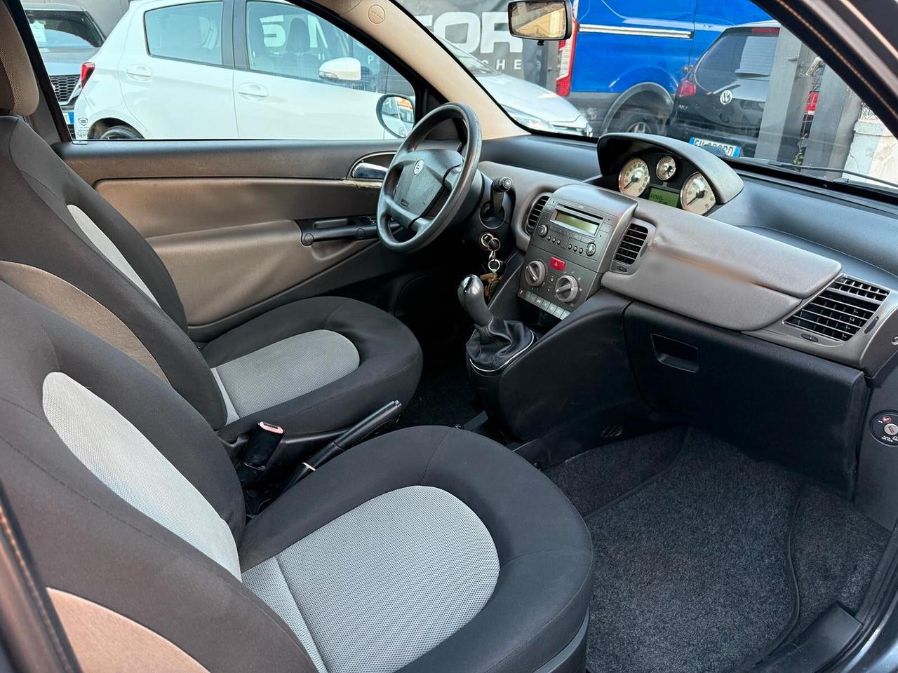 Lancia Ypsilon 1.3 Multijet - 122.000km - Tutto incluso