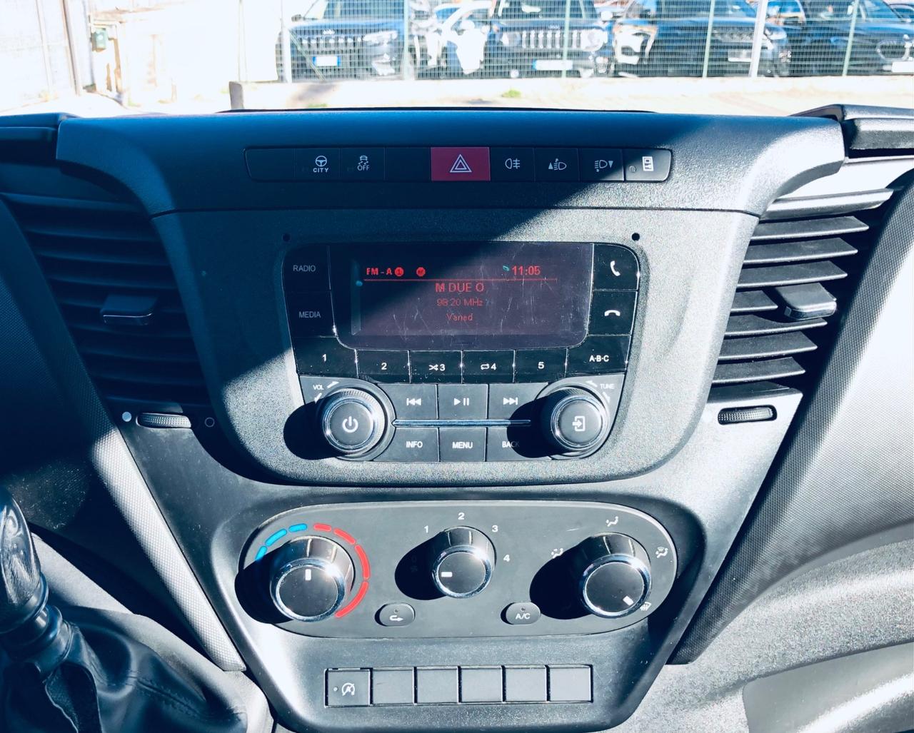 IVECO DAILY RIBALTABILE DOPPIA CABINA 7 POSTI