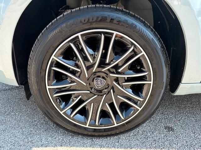 Lancia Ypsilon 1.0 FireFly 5 porte S&S Hybrid Gold