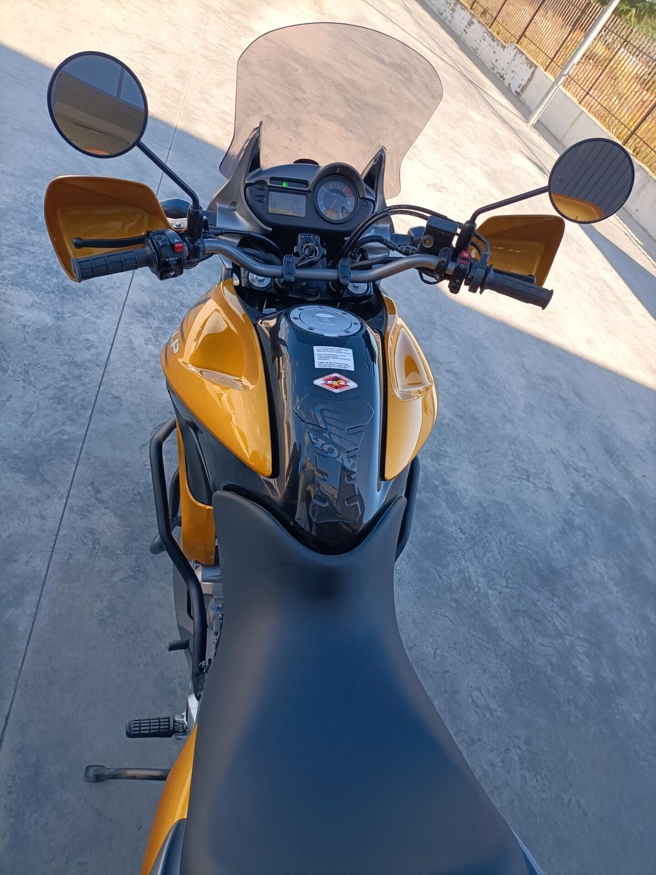 Honda XL 700 V Transalp - 03/2008 km 8.500