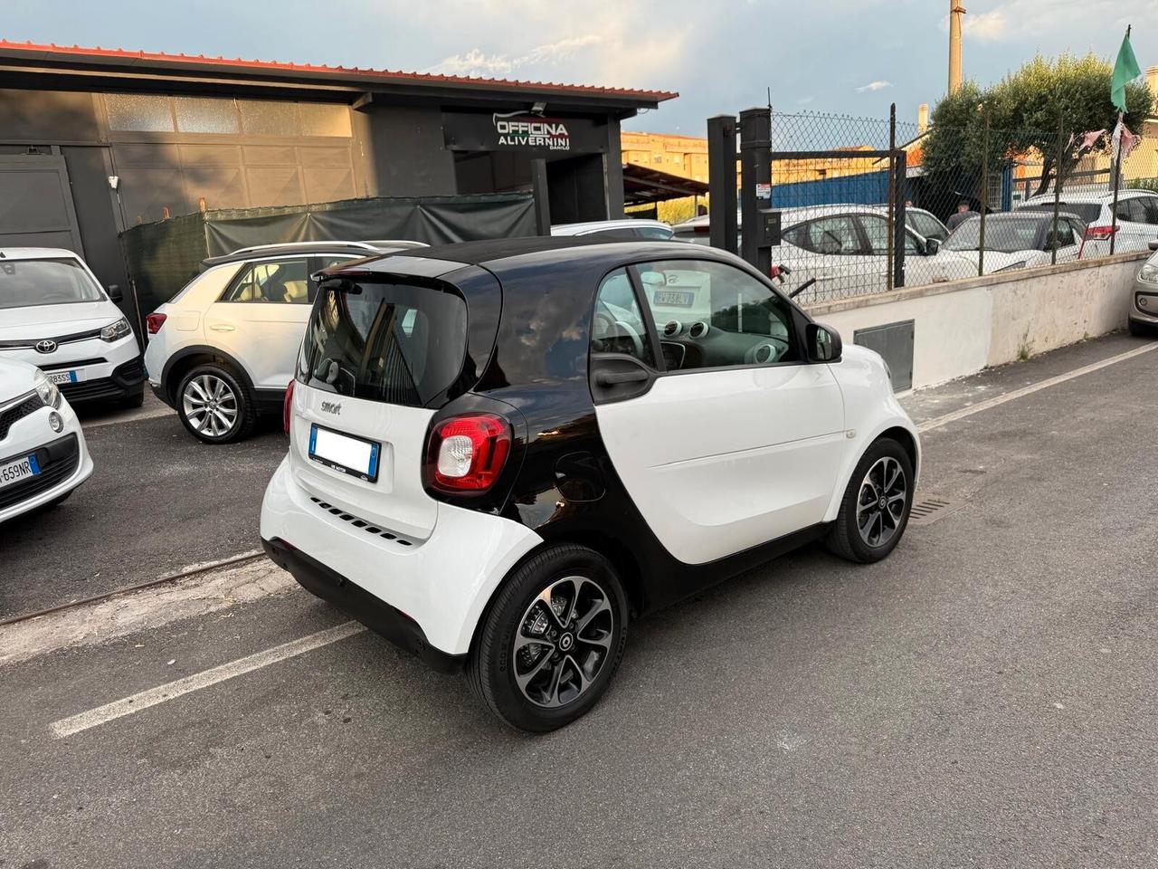 Smart ForTwo 70 1.0 - Tutto incluso - Superprezzo - Finanziabile