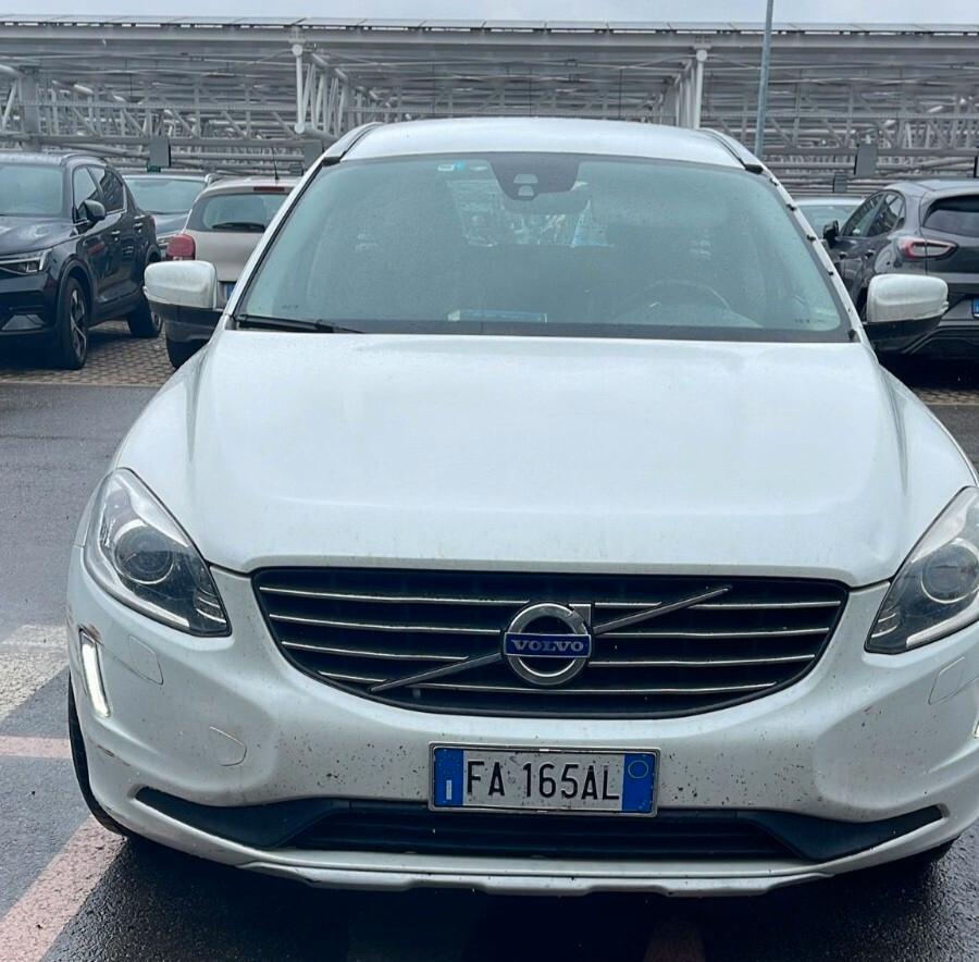 Volvo XC 60 XC60 D4 AWD R-design Momentum