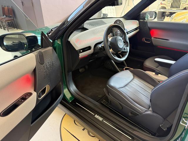 MINI Cooper E Cooper E Favoured BRITISH RACIG GREEN
