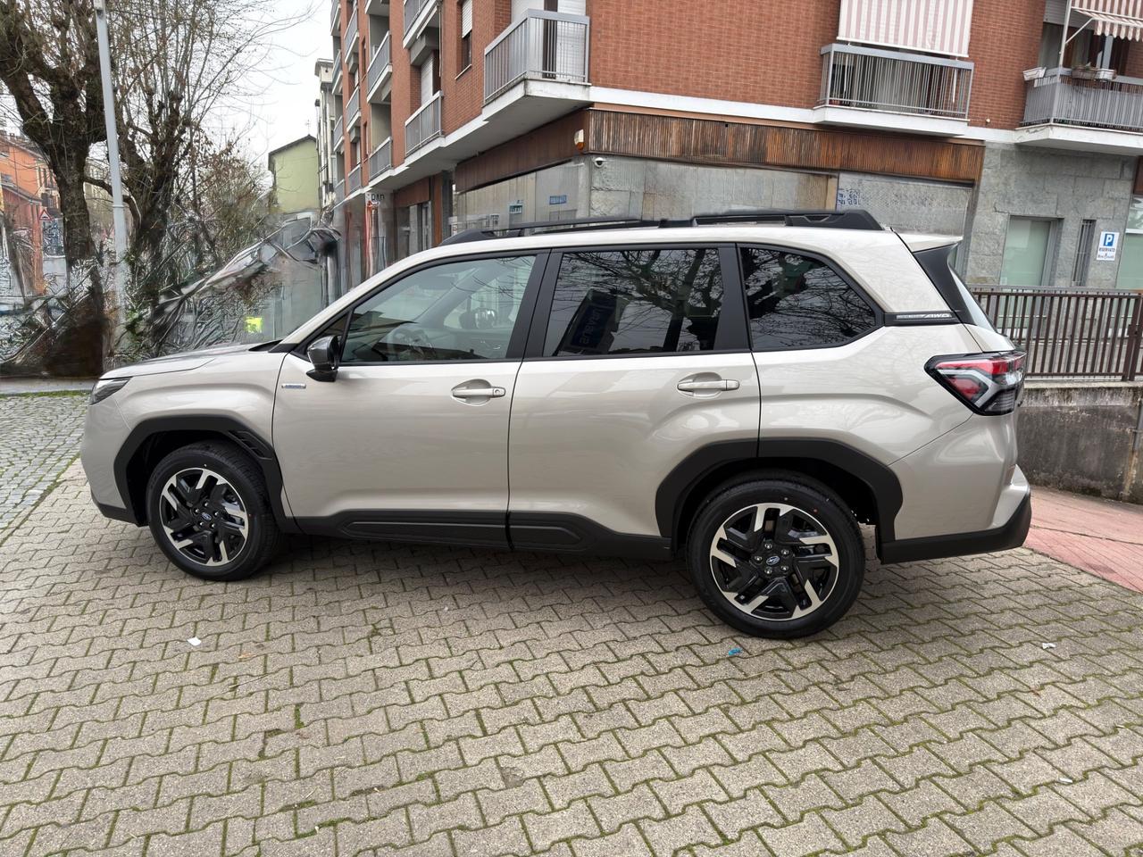 Subaru Forester 2.0 e-Boxer cvt
