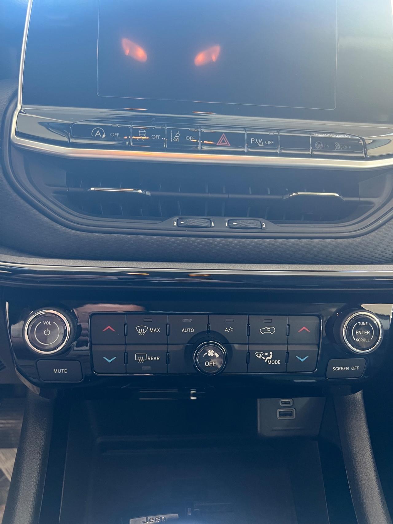 Jeep Compass 1.6 Multijet II 2WD Night Eagle