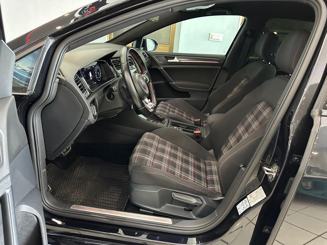 Volkswagen Golf GTI Golf GTI PERFORMANCE 2.0 245CV DSG