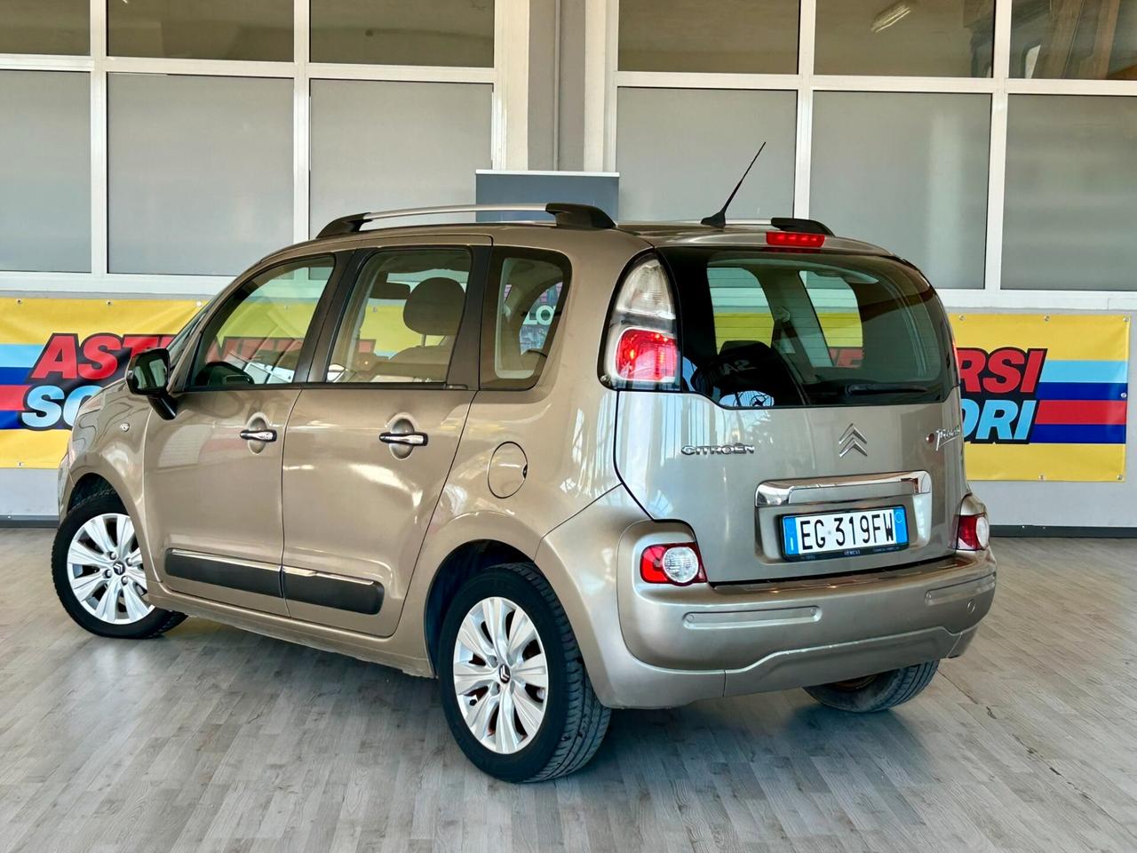 Citroen C3 Picasso *VERSIONE EXCLUSIVE* ONESTA* SALOTTO IN VELLUTO* SPAZIOSA*COLORE BOLLICINA CHAMPAGNE FRANCESE*