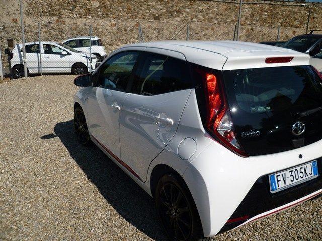 TOYOTA Aygo 1.0 VVT-i 72 CV 5 porte x-business