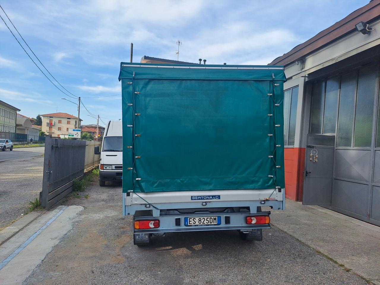 autocarro unico proprietario telone trilaterale