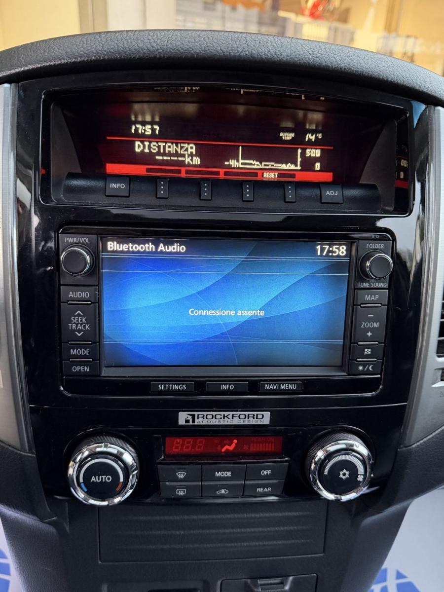 MITSUBISHI - Pajero - 3.2 DI-D 16V A/T 5p. Instyle #TAG.CERTIFICATI