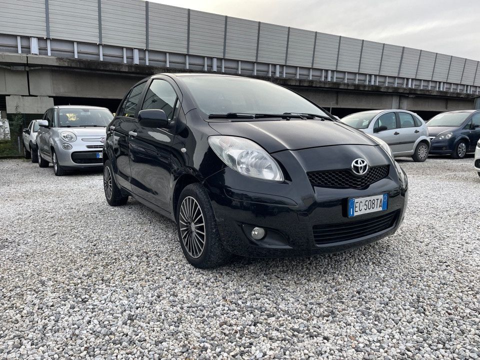 Toyota Yaris 1.3 5 porte Sol