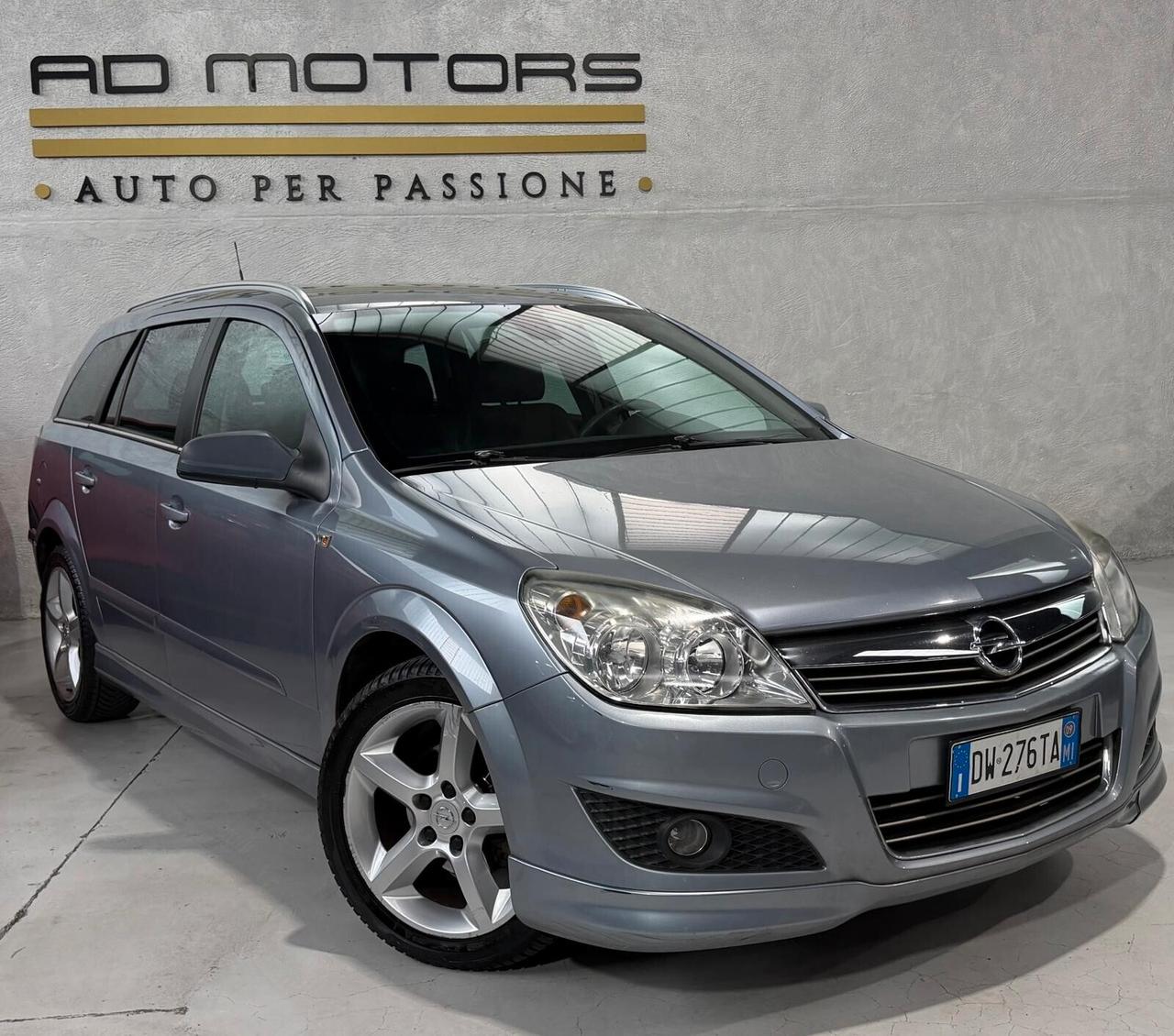 Opel Astra Sport+Pelle+4Stagioni+Neopatentati