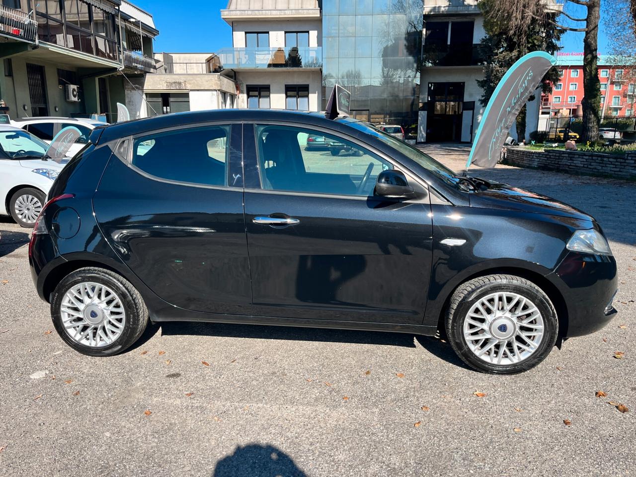 Lancia Ypsilon 1.2 69 CV 5 porte