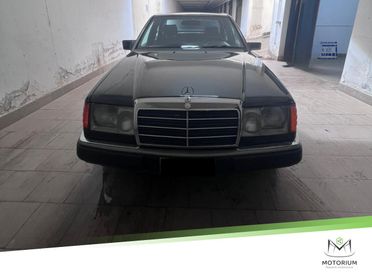 Mercedes-Benz E 200 Classe E 200