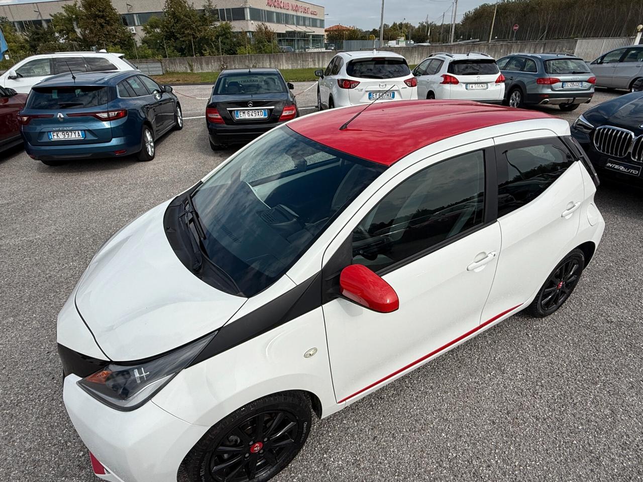 Toyota Aygo 1.0 Benzina 69 CV 5 porte x-play