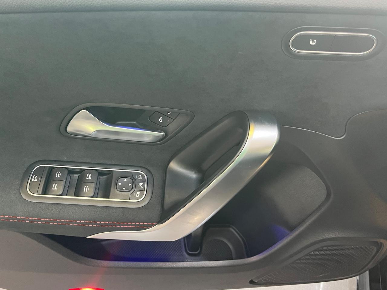 Mercedes CLA 200 d Automatic Premium 12.000 KM