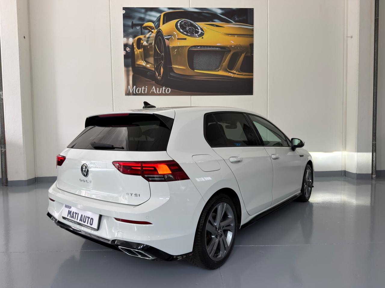 Volkswagen Golf 1.5 eTSI 150 CV EVO ACT DSG R-Line
