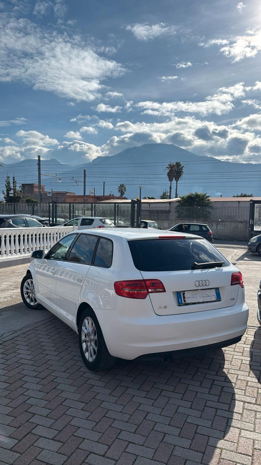 Audi A3 SPB 1.6 TDI 105 CV CR Ambiente