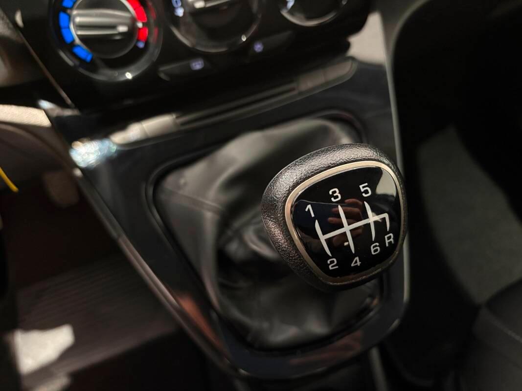 Lancia Ypsilon III 1.0 firefly hybrid Gold s&s 70cv 5p.ti