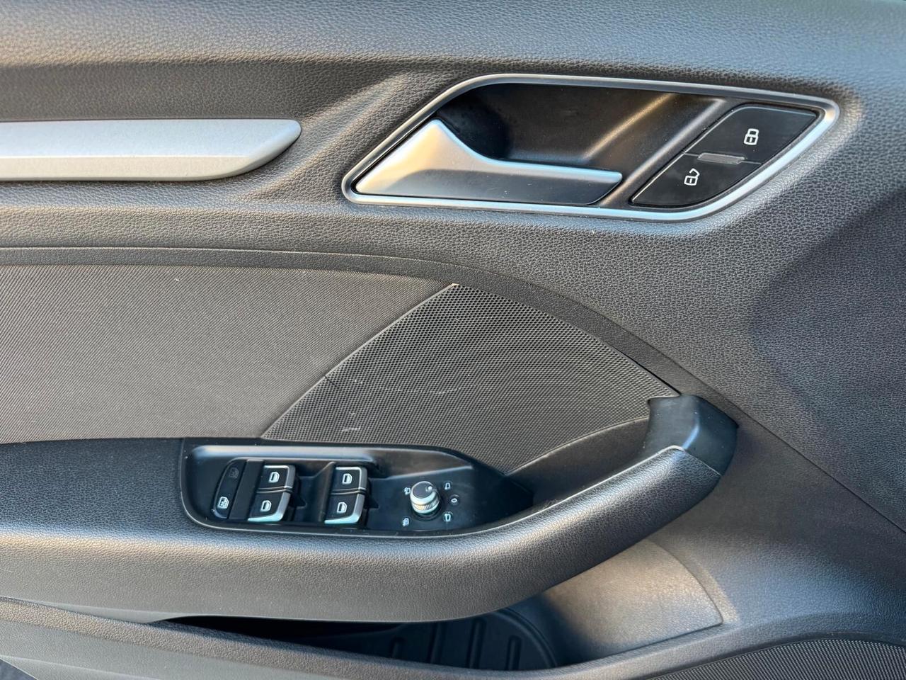 AUDI A3 1.6 TDI 110CV 2015!!!