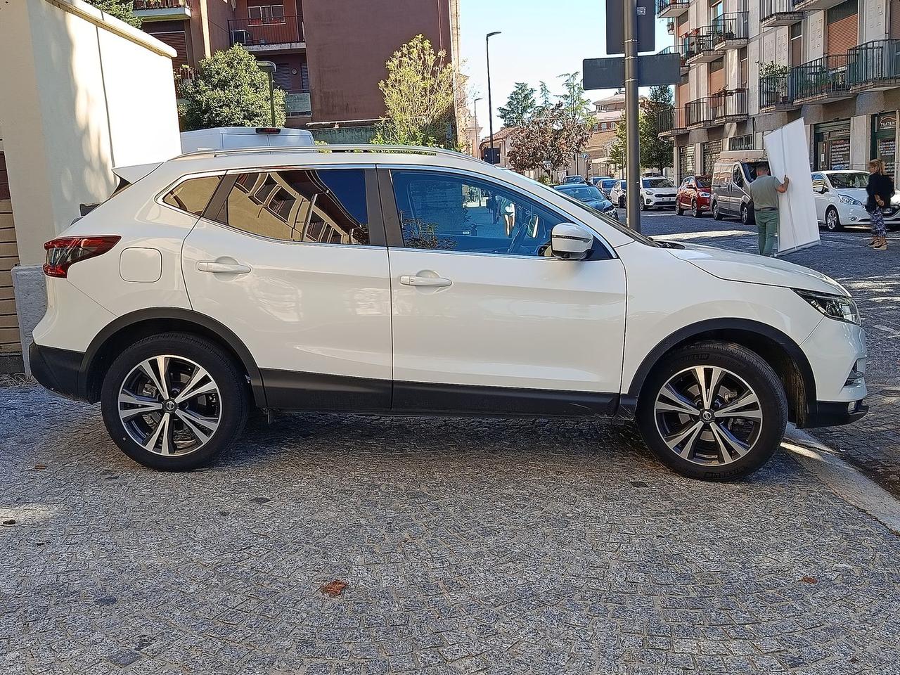 Nissan Qashqai 1.2 DIG-T Business #6661