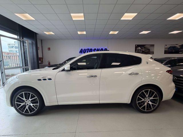 MASERATI Levante Levante 2.0 mhev GT 330cv auto